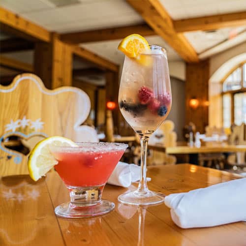 Cocktails at Everetts at Boyne Mountain 