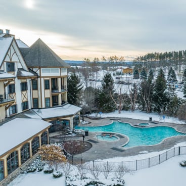  With heated pools both inside and out, and Michigan's largest and wildest indoor waterpark, it's always a good time to get your feet wet at Boyne Mountain. 