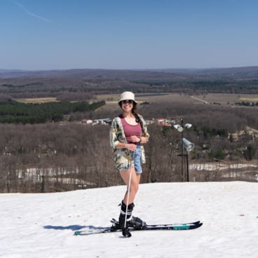 Rachel hosting the Boyne Mountain Buzz